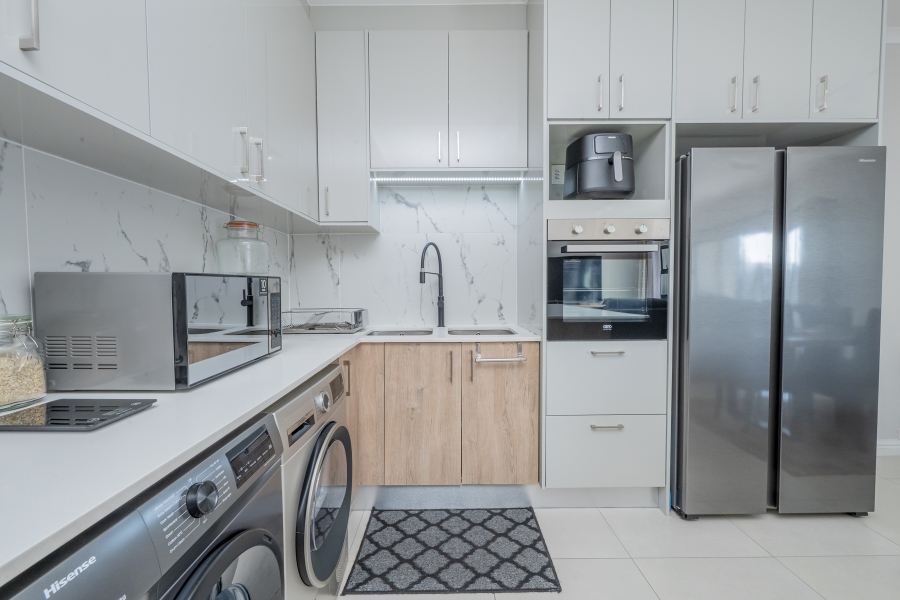 3 Bedroom Property for Sale in Sandown Western Cape